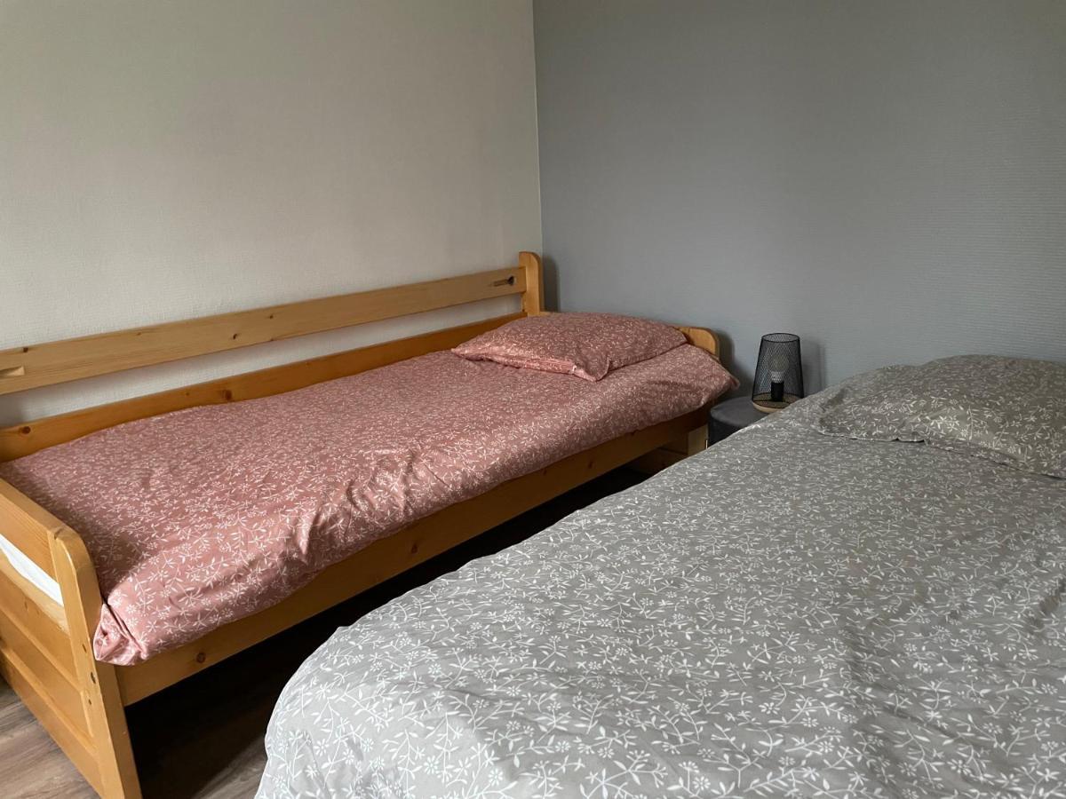 Location La Ferte, Calme Et Proximite Centre Ville Classe 3 Etoiles Lons-le-Saunier Eksteriør bilde