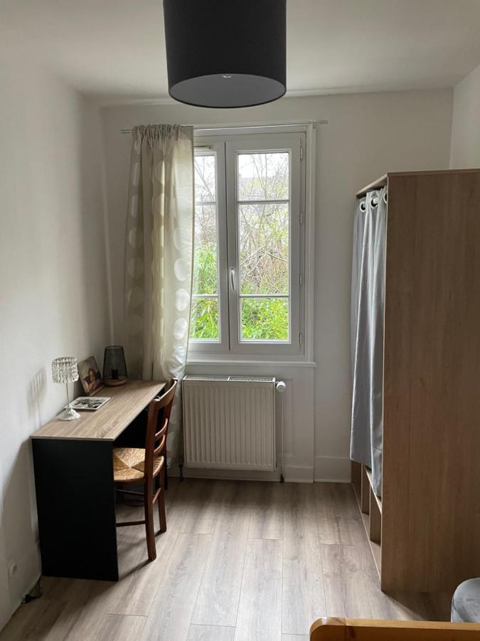 Location La Ferte, Calme Et Proximite Centre Ville Classe 3 Etoiles Lons-le-Saunier Eksteriør bilde