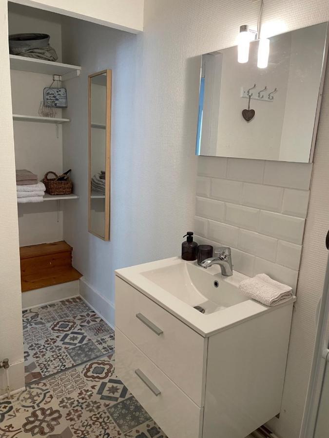 Location La Ferte, Calme Et Proximite Centre Ville Classe 3 Etoiles Lons-le-Saunier Eksteriør bilde