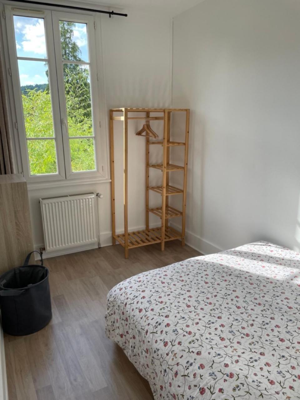 Location La Ferte, Calme Et Proximite Centre Ville Classe 3 Etoiles Lons-le-Saunier Eksteriør bilde