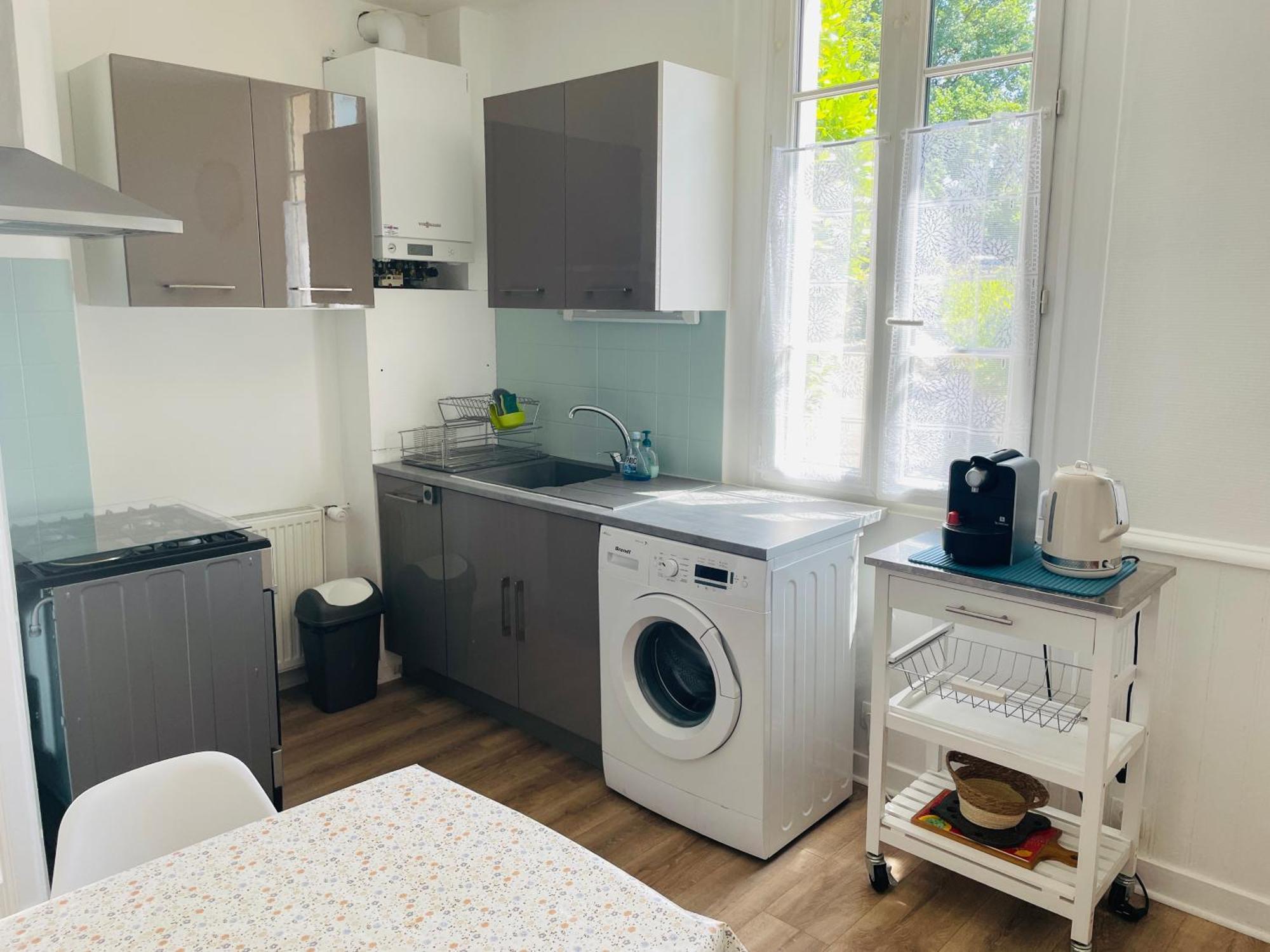 Location La Ferte, Calme Et Proximite Centre Ville Classe 3 Etoiles Lons-le-Saunier Eksteriør bilde